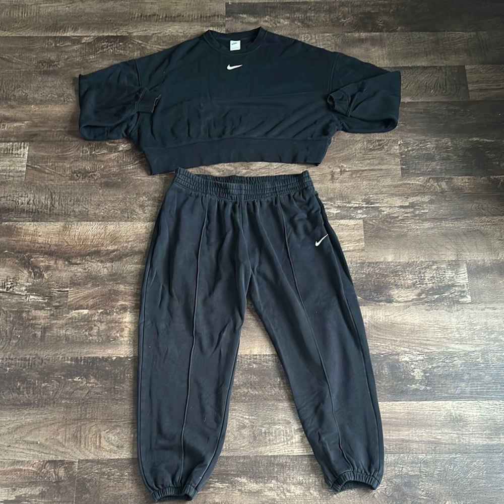 Nike Black Cropped Top and Joggers Set